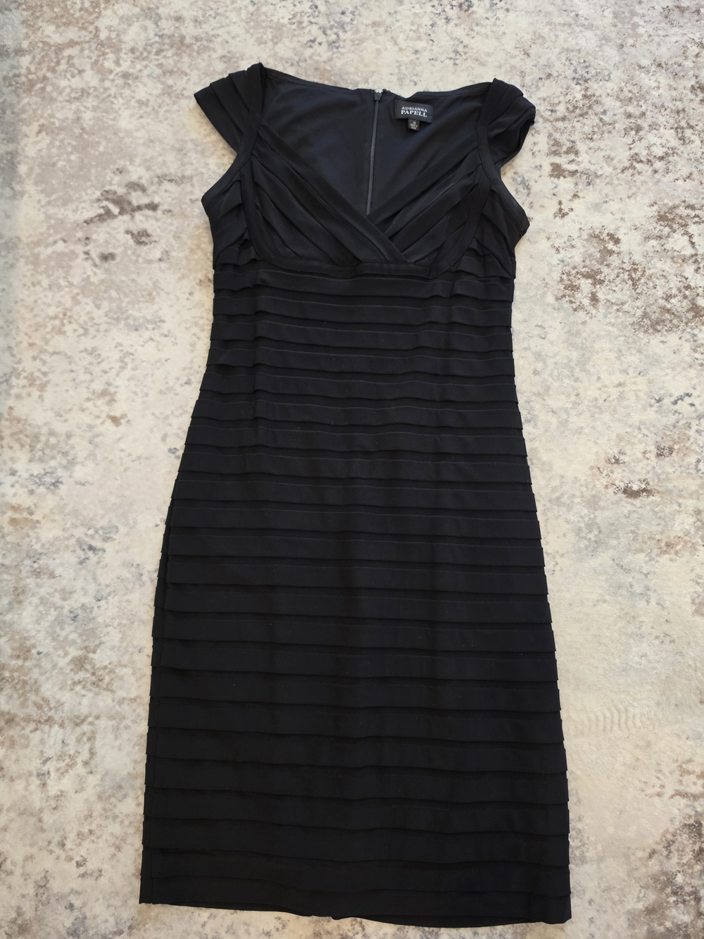 Adrianna Papell Black Layered V-Neck Cap Sleeve Midi Dress